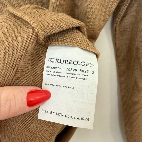 Vintage Giorgio Armani 100% Lana Wool Tan Sweater - Picture 5 of 5